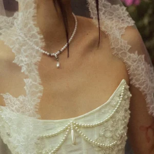 Romantic Lace and Tulle White Wedding Dress
